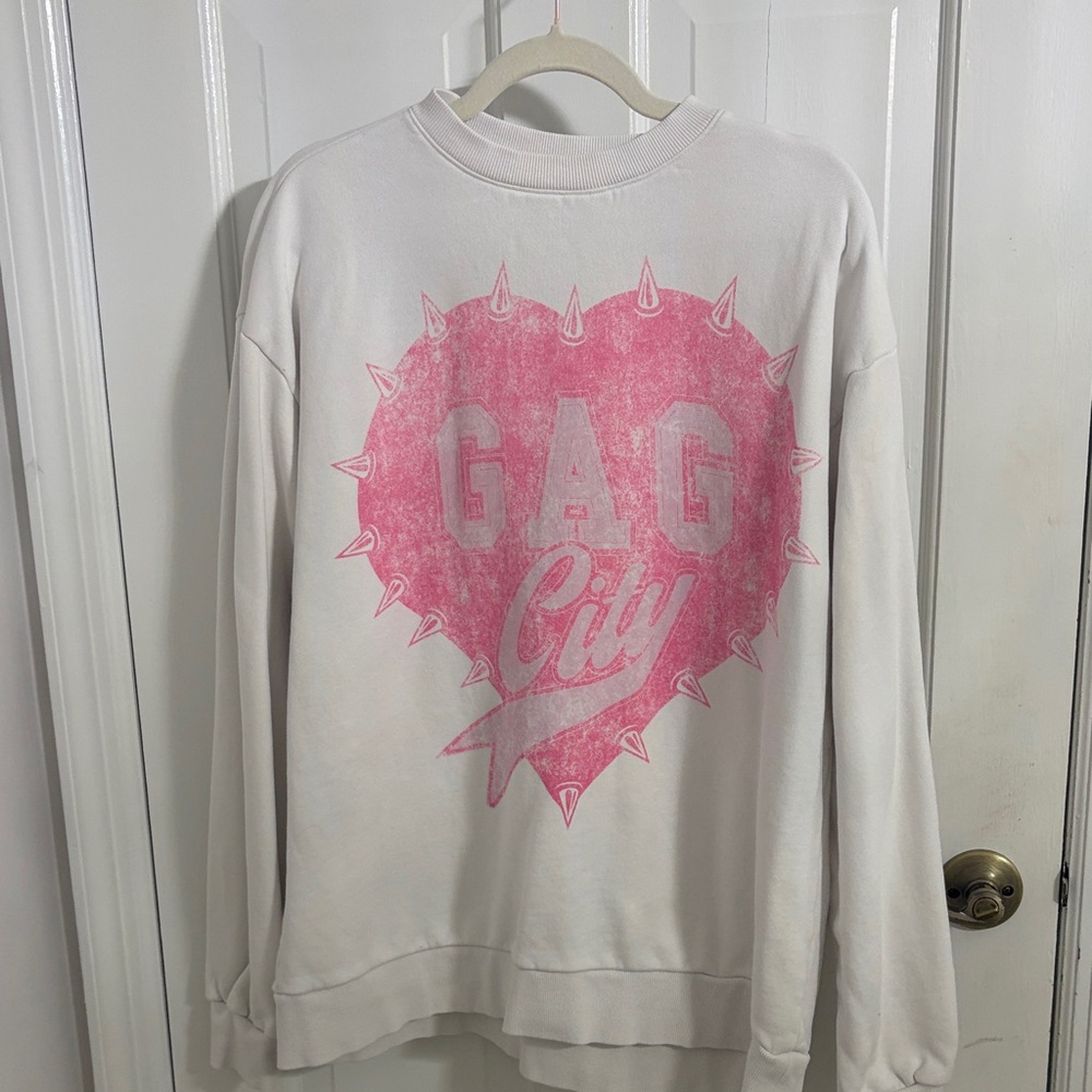 nicki minaj crewneck